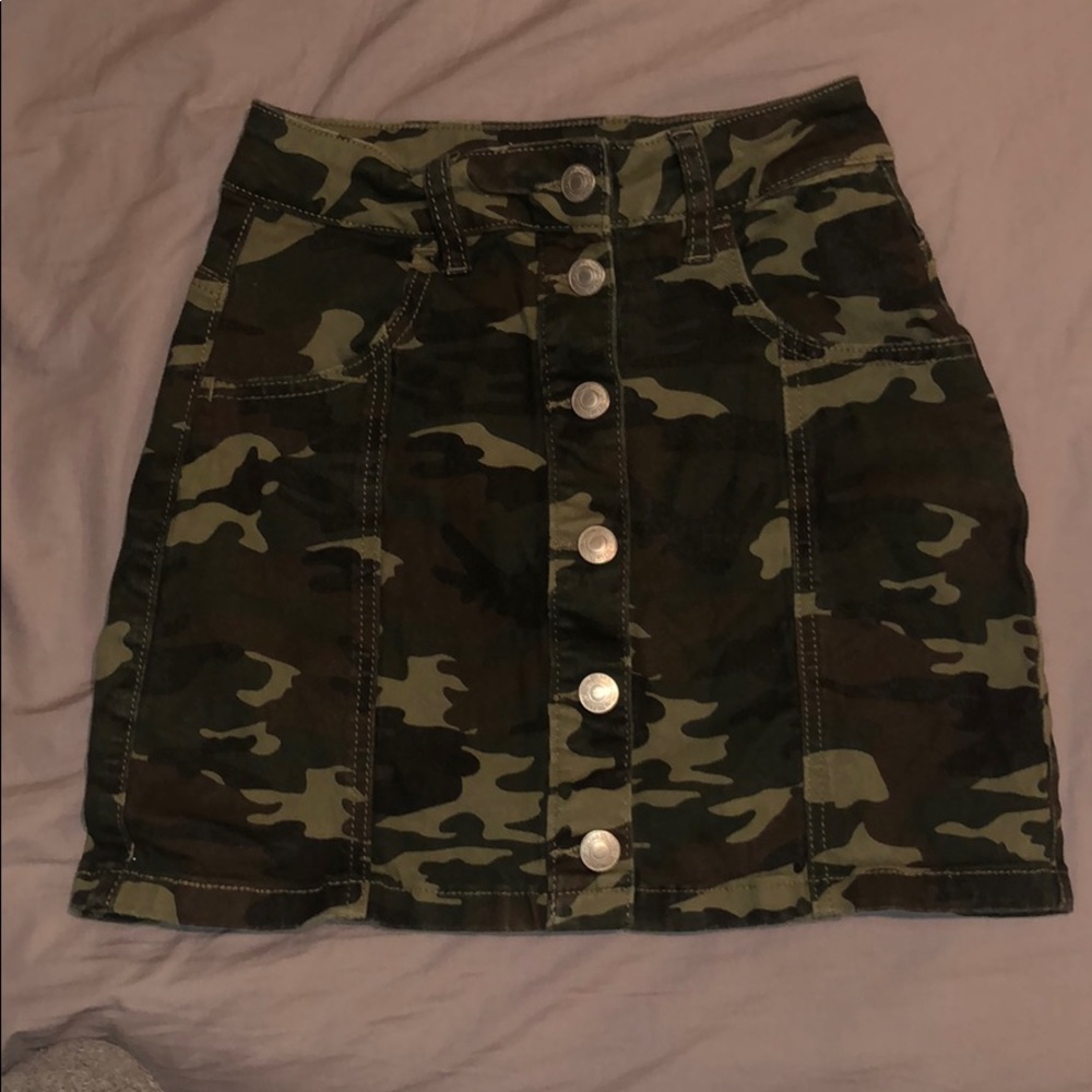 Camo skirt